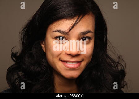 Bella donna afro Foto Stock