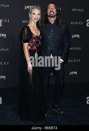 LOS ANGELES, CA, Stati Uniti d'America - 03 novembre: Jordyn Blum, Dave Grohl al 2018 LACMA Art + Film gala tenutosi presso il Los Angeles County Museum of Art il 3 novembre 2018 a Los Angeles, California, Stati Uniti. (Foto di Xavier COLLIN/Image Press Agency) Foto Stock