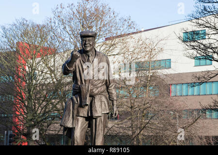 Il Dickie Bird Statua in Barnsley Foto Stock