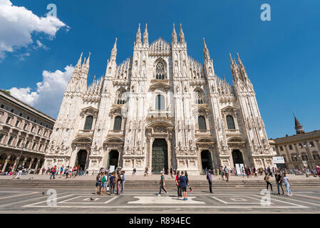 Vista orizzontale di Milano Duomo di Milano, Italia. Foto Stock