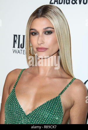 (FILE) Hailey Baldwin riferito marchi sposato nome 'Hailey Bieber". Hailey Baldwin è la pianificazione per il suo futuro come la sig.ra Justin Bieber. Il modello giocò la sua rivendicazione per il nome 'Hailey Bieber" dal deposito di marchio il moniker su Ott. 10. Sembra che il modello è intenzione sulla creazione di una linea di abbigliamento sotto il suo nome sposato dal momento che lo scopo è elencato come "abbigliamento" nell'applicazione. MANHATTAN, NEW YORK CITY, NY, Stati Uniti d'America - 06 settembre: modello Hailey Rhode Baldwin indossando un Tommy Hilfiger vestito e Lorraine Schwartz gioielli arriva al quotidiano fila anteriore di Moda 2018 Media Awards tenutosi presso il par Foto Stock