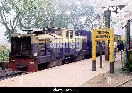Matheran stazione ferroviaria, Maharashtra, India Foto Stock