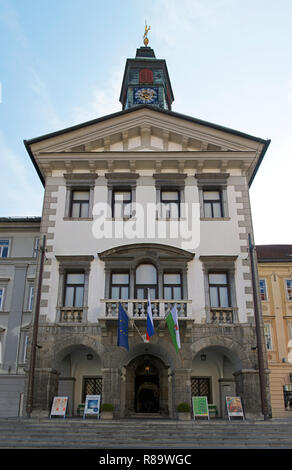 LJUBLJANA, Slovenia - 12 ottobre: Municipio di Ljubljana il 12 ottobre 2014. Municipio medievale palazzo in Lubiana, Slovenia. Foto Stock