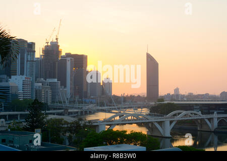 Brisbane city centre all'alba, Queensland, Australia Foto Stock