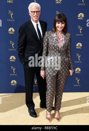 LOS ANGELES, CA, Stati Uniti d'America - 17 settembre: Ted Danson, Mary Steenburgen al settantesimo annuale di Primetime Emmy Awards tenutosi presso il Teatro di Microsoft in L.A. Vivere il 17 settembre 2018 a Los Angeles, California, Stati Uniti. (Foto di Xavier COLLIN/Image Press Agency) Foto Stock