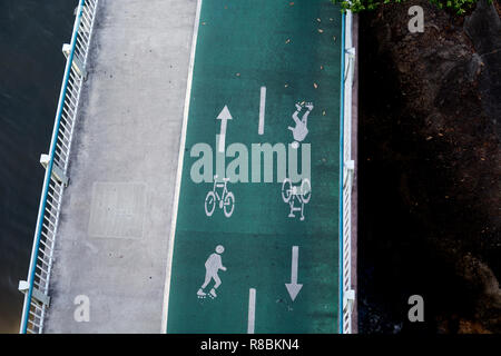 Vista aerea del riverside cycleway/passerella, Brisbane, Queensland, Australia Foto Stock