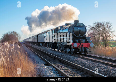 LMS Classe 5MT. 4-6-0 n. 44871 su le cattedrali Express in esecuzione da Kings Cross a Lincoln. Regno Unito Foto Stock