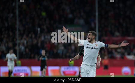 Siviglia, Spagna. Xiii Dec, 2018. Daniel Carrico di Sevilla FC durante la gara di Europa League tra Sevilla FC e Krasnodar in Ramón Sánchez Pizjuán Stadium (Siviglia) Credito: Javier Montaño Pacifico/press/Alamy Live News Foto Stock