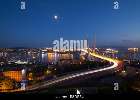 Nuovo ponte sul di Vladivostok Foto Stock