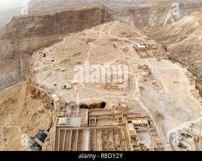 Fortezza di Masada zona quartiere meridionale di Israele area del Mar Morto distretto meridionale di Israele. Antica fortezza ebraica dell'Impero Romano sulla parte superiore di una ro Foto Stock