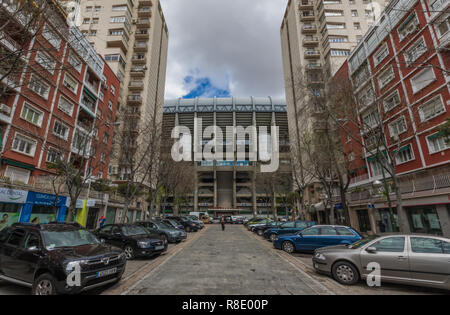 Madrid, Spagna - Real Madrid è una delle squadre di calcio più famose del mondo. Qui in particolare la sua casa, il Santiago Bernabeu Stadium Foto Stock