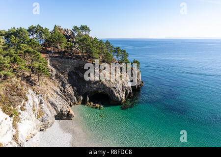 Spiaggia di l'ile Vierge in Saint-Hernot sulla penisola di Crozon (Finisterre, Francia) Foto Stock