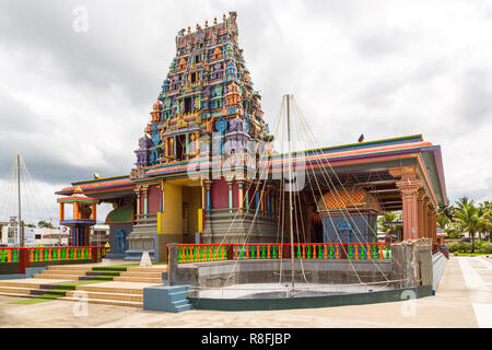 Sri Siva Subramaniya tempio indù, Nadi, Isole Fiji, Melanesia, Oceania Oceano Pacifico del Sud. TISI Sangam (quindi India Sanmarga Ikya Sangam) Foto Stock