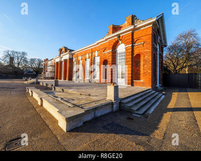 Il ristorante Orangery e a Kensington Palace Gardens - Londra, Inghilterra Foto Stock