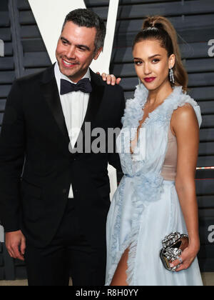 BEVERLY HILLS, Los Angeles, CA, Stati Uniti d'America - 26 febbraio: Cash Warren, Jessica Alba arriva a 2017 Vanity Fair Oscar Party a Wallis Annenberg Center for the Performing Arts nel febbraio 26, 2017 a Beverly Hills Los Angeles, California, Stati Uniti. (Foto di Xavier COLLIN/Image Press Agency) Foto Stock