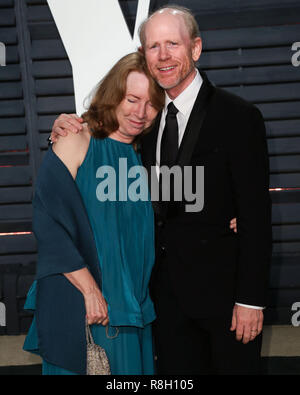 BEVERLY HILLS, Los Angeles, CA, Stati Uniti d'America - 26 febbraio: Cheryl Howard, Ron Howard arriva a 2017 Vanity Fair Oscar Party a Wallis Annenberg Center for the Performing Arts nel febbraio 26, 2017 a Beverly Hills Los Angeles, California, Stati Uniti. (Foto di Xavier COLLIN/Image Press Agency) Foto Stock