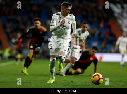 Fede Valverde (Real Madrid) visto in azione durante la Liga partita di calcio tra il Real Madrid e Rayo Vallecano al Estadio Santiago Bernabéu di Madrid. ( Il punteggio finale; Real Madrid 1:0 Rayo Vallecano ) Foto Stock