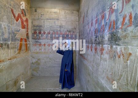 Egitto, Basso Egitto, antica necropoli di Saqqara elencati come patrimonio mondiale dall' UNESCO, mastaba (Sepolcro) di visir Kagemni (circa 2340 a.C.) Foto Stock