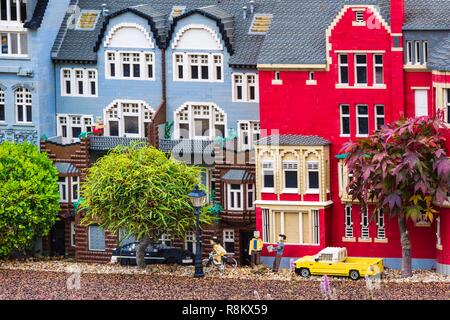 Danimarca, nello Jutland, Billund, LEGOLAND® Billund è il primo parco Legoland fondata nel 1968, vicino alla sede della LEGO® Azienda (il termine Lego è derivata dalla gamba danese godt significato gioca bene), è costituito dei seguenti spazi: qui Miniland vero animato il mondo in miniatura, ma anche Legoredo Town, zona di immaginazione, Cavalieri' unito, DUPLO Land, pirata Land, Lego City, Dino Island, città del divertimento, avventura Land, Lego X-Treme, traffico, Regno dei faraoni, la terra dei vichinghi, Foto Stock