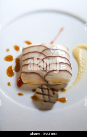 Francia, Parigi, Maison Rostang ristorante da Michel Rostang, in crosta cepe bar Foto Stock