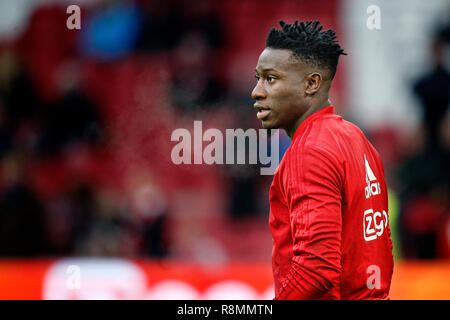 AMSTERDAM, 16-12-2018 Johan Cruijff Arena , calcio Eredivisie olandese Stagione 2018 / 2019, Ajax portiere Andre Onana prima che il gioco Ajax - de Graafschap . Foto Stock