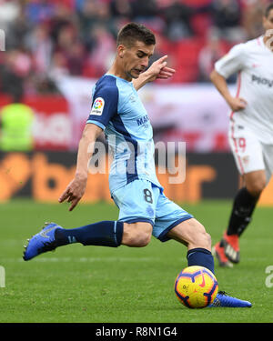 SEVILLA, 16-12-2018. Primera Division campionato spagnolo. LaLiga. Estadio Ramon Sanchez-Pizjuan. Pere Pons (Girona) durante il gioco Sevilla FC - Girona. Foto Stock