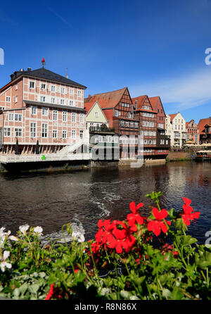 Fiume Ilmenau, porto quarto a Stintmarkt, Lüneburg, Lueneburg, Bassa Sassonia, Germania, Europa Foto Stock