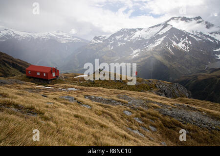 Il francese Ridge hut, Matukituki Valley, Nuova Zelanda Foto Stock