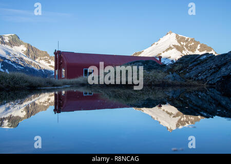 Il francese Ridge Hut, Mt Aspiring National Park, Nuova Zelanda Foto Stock