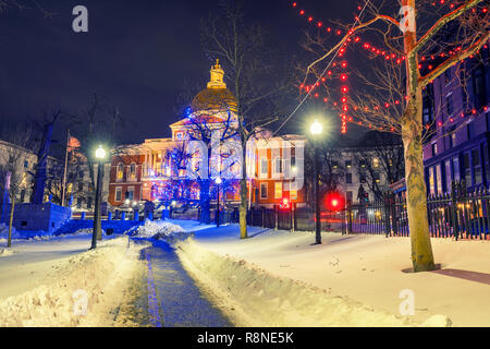 Boston Public Garden e stato casa durante la notte Foto Stock