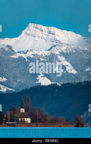 Vista della Speer picco (1.951 m.) in Appenzell Alpi, affacciato sulla regione tra il lago di Zurigo e il Lago di Walenstadt nel cantone di San Gallo. Vi Foto Stock