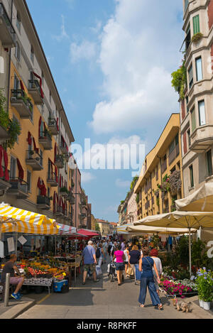 Streetview verticale di Milano, Italia. Foto Stock