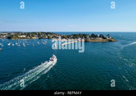 Francia, Morbihan, il Golfo di Morbihan, il Parco Naturale Regionale del Golfo di Morbihan, Quiberon bay, della penisola Rhuys, Arzon, Port-Navalo, traghetto in entrata del Golfo di Morbihan a Port Navalo Foto Stock