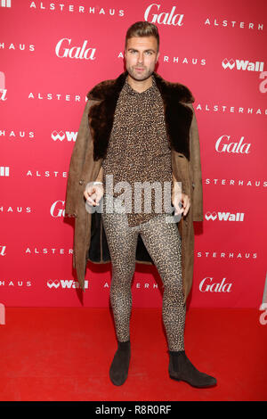 Lo Shopping di Gala Notte a Alsterhaus Amburgo. Dotato di: Andre Borchers dove: Amburgo, Germania Quando: 15 Nov 2018 Credit: Becher/WENN.com Foto Stock