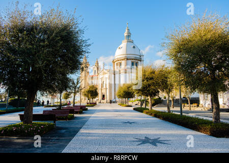 Braga, Portogallo - 18 Marzo 2018: Santuario di Nostra Signora di Sameiro (o Santuario di Sameiro o Immacolata Concezione di Monte Sameiro) è un san mariano Foto Stock