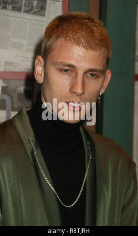 La città di New York, New York, Stati Uniti d'America. Xvii Dec, 2018. COLSON attore BAKER aka MACHINE GUN KELLY assiste il New York speciale proiezione di "Bird Box' tenuto a Alice Tully Hall presso il Lincoln Center. Credito: Nancy Kaszerman/ZUMA filo/Alamy Live News Foto Stock