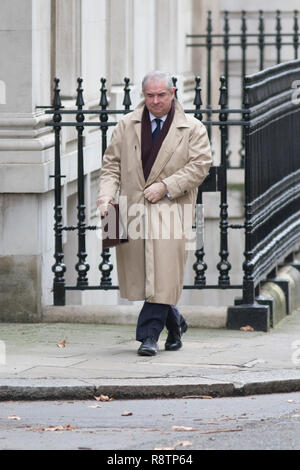 Londra, Regno Unito. Xviii Dicembre, 2018. Geoffrey Cox QC, Procuratore Generale arriva l'ultima riunione del gabinetto prima di Natale e il Nuovo Anno Credito: amer ghazzal/Alamy Live News Foto Stock