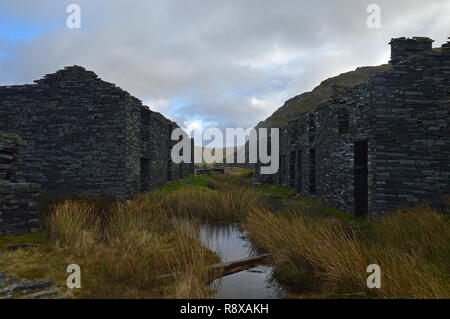 Abbandonato Rhosydd cava di ardesia edificio, Tanygrisiau, Ffestiniog Foto Stock