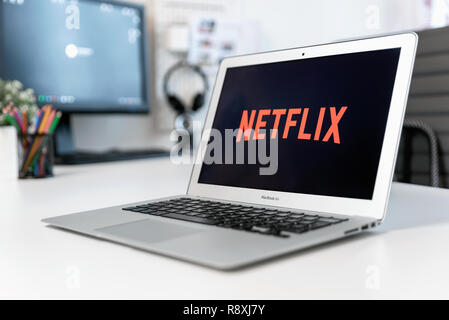 Wroclaw, Polonia - Dic 14, 2018: Netflix è un fornitore globale di streaming di film e serie TV Foto Stock