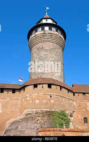 Sinwell torre, il Castello Imperiale, la città vecchia di Norimberga, Franconia, Baviera, Germania, Europa Foto Stock