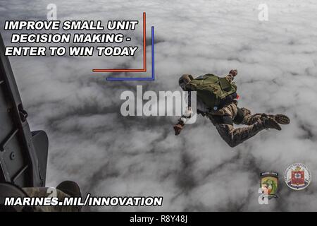 CMC Innovation Challenge, ospitato dalla formazione e istruzione comando, poster promozionali. La sfida termina il 31 marzo. Foto Stock
