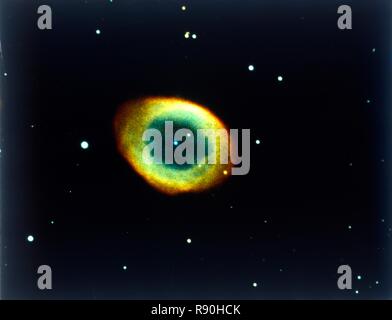 La nebulosa ad anello in Lyra. Creatore: la NASA. Foto Stock