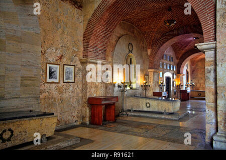 Santo Domingo, Repubblica Dominicana - 20 Novembre 2014: Interno del pantheon nazionale a Santo Domingo, Repubblica Dominicana Foto Stock