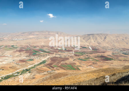 Panorama di Tirza da Samarian highlands vicino a Sichem, Nablus Governatorato, Cisgiordania Foto Stock