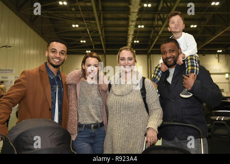 Bambino al bambino mostra a Londra ExCeL con: Aston Merrygold, Sarah Lou Richards, Chloe Gill, JB Gill, Ace Gill dove: Londra, Regno Unito quando: 17 Nov 2018 Credit: PinPep/WENN.com Foto Stock