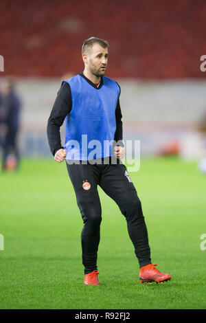 Pittodrie Stadium, Aberdeen, Regno Unito. Xviii Dicembre, 2018. Ladbrokes Premiership, Aberdeen rispetto a Dundee; Niall McGinn di Aberdeen durante il warm up Credit: Azione Plus sport/Alamy Live News Foto Stock