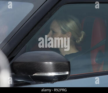 Londra, Regno Unito. 19 dicembre 2018. Zara Tindall arriva come membri della famiglia reale frequentare HM Queen Elizabeth II annuale del pranzo di Natale, a Buckingham Palace di Londra il 19 dicembre 2018. Credito: Paolo Marriott/Alamy Live News Foto Stock