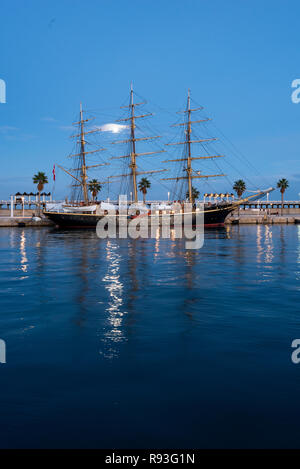 Georg stadio, una tre-masted full-truccate formazione danese Tall Ship, porto di Alicante, Costa Blanca,Spagna Foto Stock