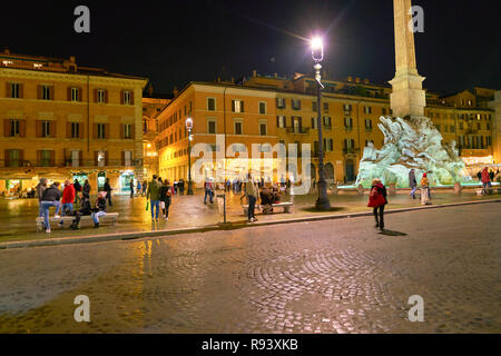 Roma, Italia - circa novembre, 2017: Roma paesaggio urbano. Roma è la capitale d'Italia. Foto Stock