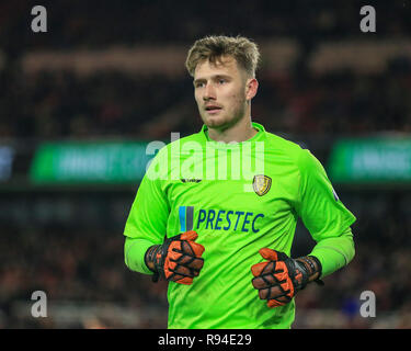 Xviii dicembre 2018, Riverside Stadium, Middlesbrough, Inghilterra; Carabao Coppa EFL, Quarti di Finale, Middlesbrough vs Burton Albion : Bradley Collins (40) di Burton Albion Credito: Mark Cosgrove/News immagini English Football League immagini sono soggette a licenza DataCo Foto Stock